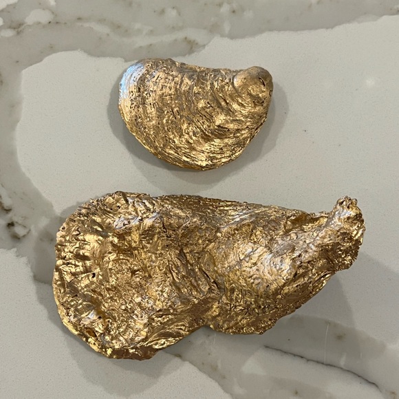 Blue flowered decorative oyster shells - Picture 2 of 2